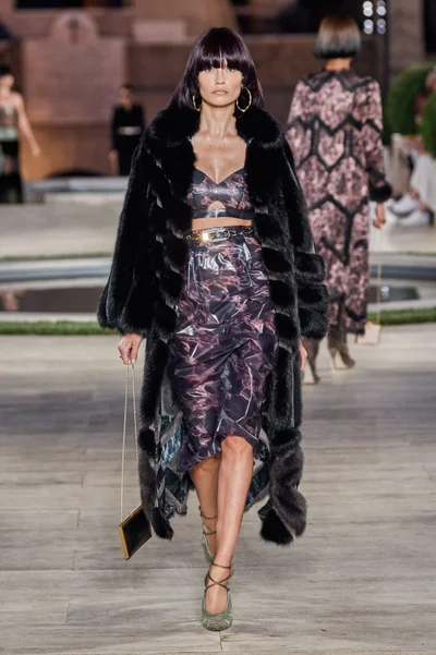 Look 13